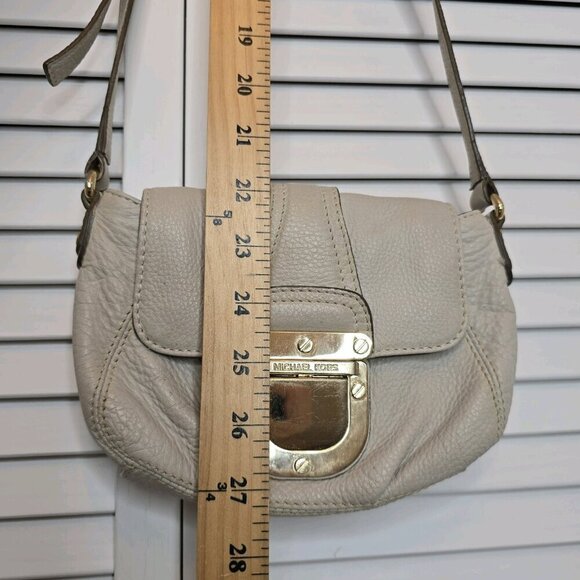 MICHAEL KORS Charlton Leather Mini Crossbody Bag Cream Gold Tone Hardware Preppy - Picture 10 of 12